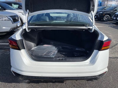 2025 Nissan Altima 2.5 SR