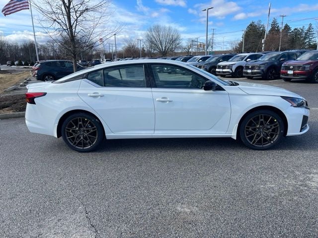 2025 Nissan Altima 2.5 SR