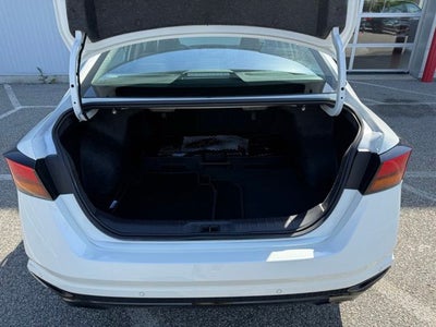 2025 Nissan Altima 2.5 SR