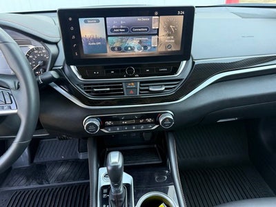 2025 Nissan Altima 2.5 SR