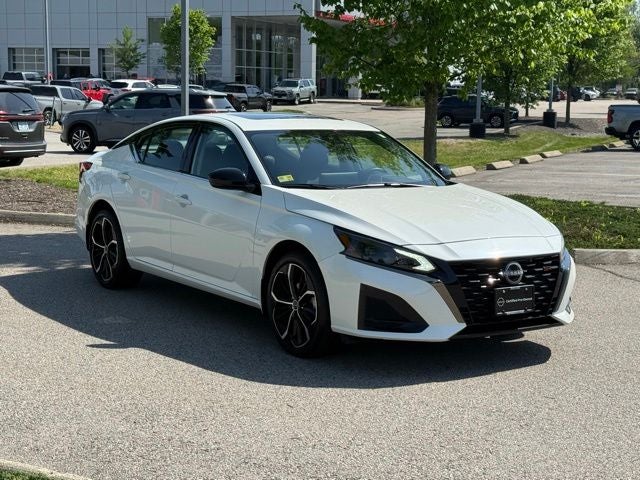 2025 Nissan Altima 2.5 SR