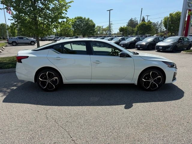 2025 Nissan Altima 2.5 SR