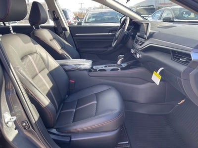 2025 Nissan Altima 2.5 SR