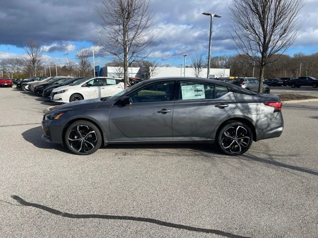 2025 Nissan Altima 2.5 SR