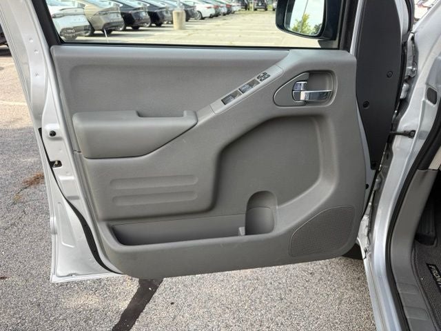 2021 Nissan Frontier SV