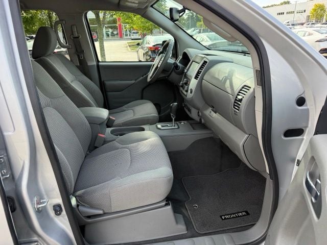 2021 Nissan Frontier SV