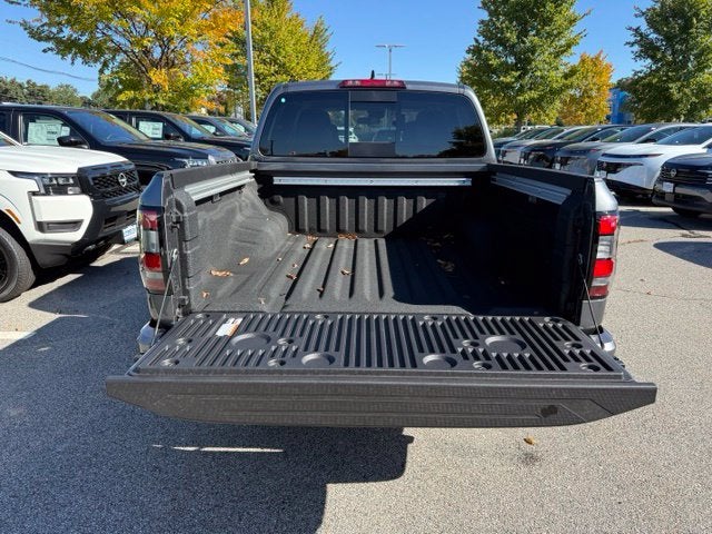2027 Nissan Frontier SV