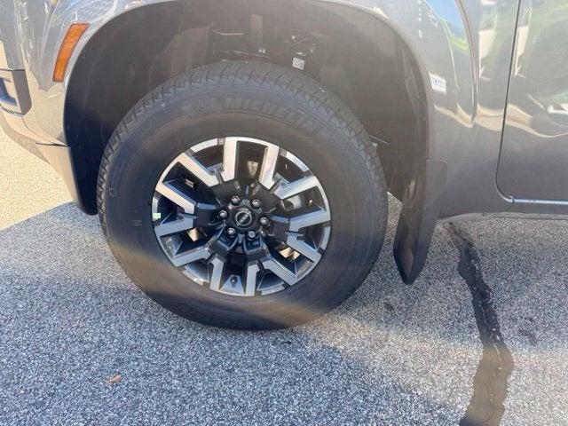 2027 Nissan Frontier SV