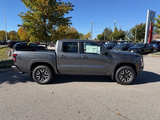 2027 Nissan Frontier SV