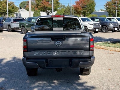 2027 Nissan Frontier SV