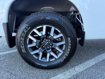 2023 Nissan Frontier SV