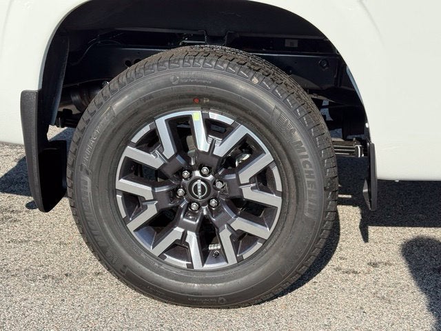 2027 Nissan Frontier SV