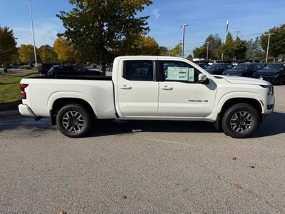 2027 Nissan Frontier SV