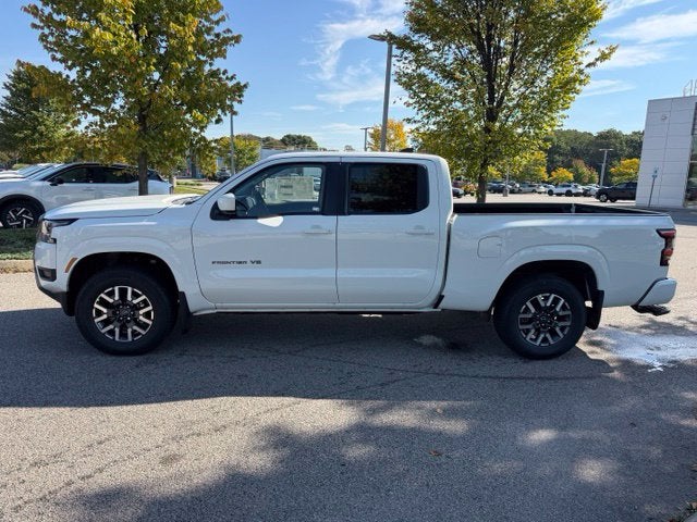 2027 Nissan Frontier SV
