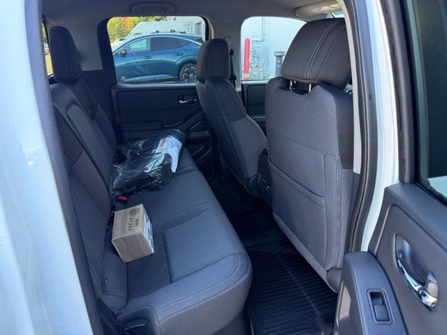 2027 Nissan Frontier SV