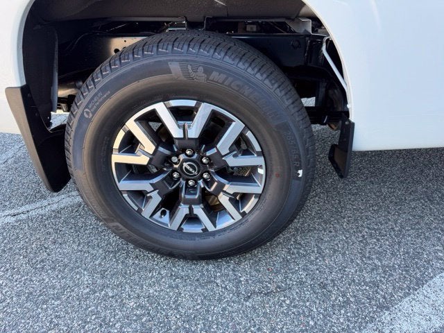 2027 Nissan Frontier SV
