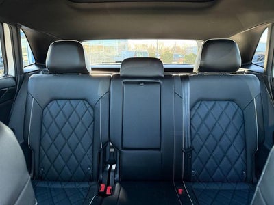 2024 Volkswagen Atlas Cross Sport 2.0T SEL Premium R-Line