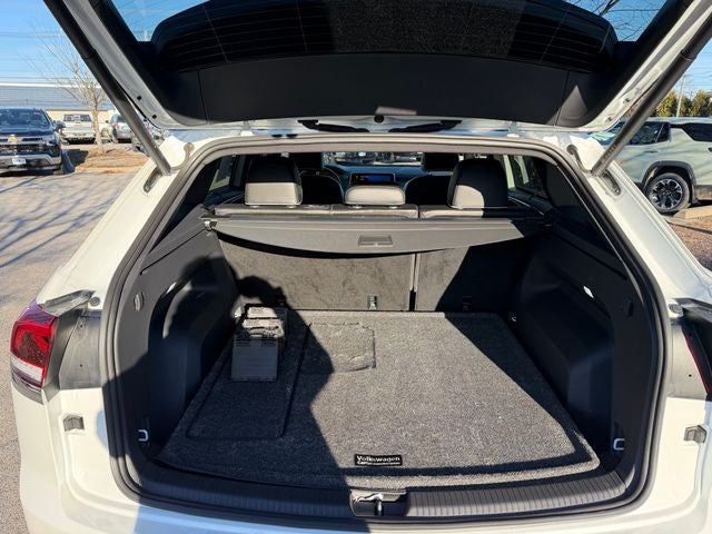 2024 Volkswagen Atlas Cross Sport 2.0T SEL Premium R-Line