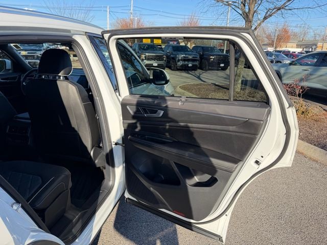 2024 Volkswagen Atlas Cross Sport 2.0T SEL Premium R-Line