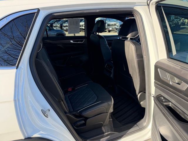 2024 Volkswagen Atlas Cross Sport 2.0T SEL Premium R-Line