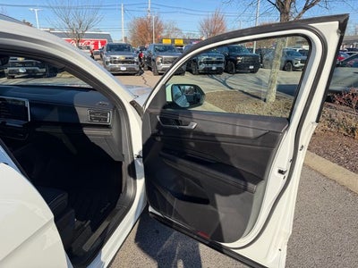 2024 Volkswagen Atlas Cross Sport 2.0T SEL Premium R-Line