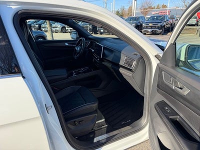 2024 Volkswagen Atlas Cross Sport 2.0T SEL Premium R-Line