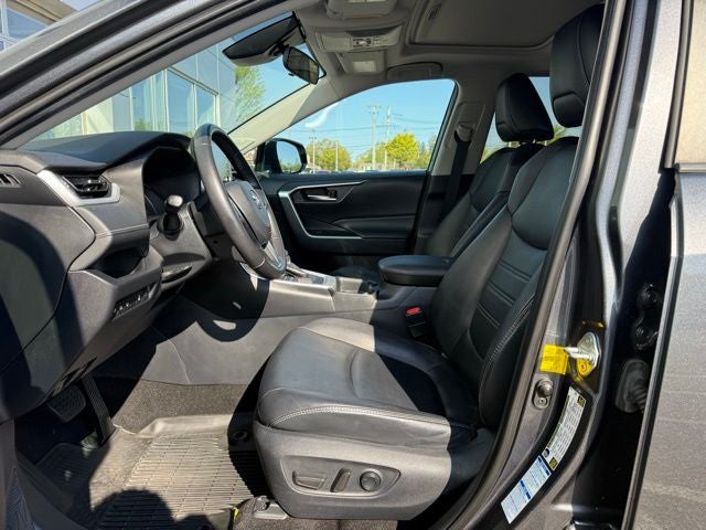 2019 Toyota RAV4 XLE Premium