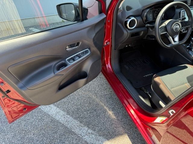 2020 Nissan Versa 1.6 SR