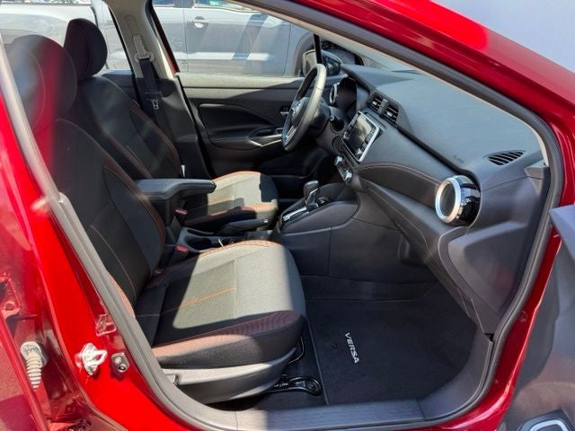 2020 Nissan Versa 1.6 SR
