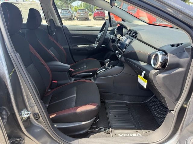2025 Nissan Versa 1.6 SR
