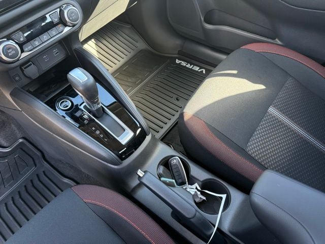 2025 Nissan Versa 1.6 SR