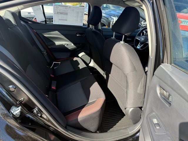 2025 Nissan Versa 1.6 SR