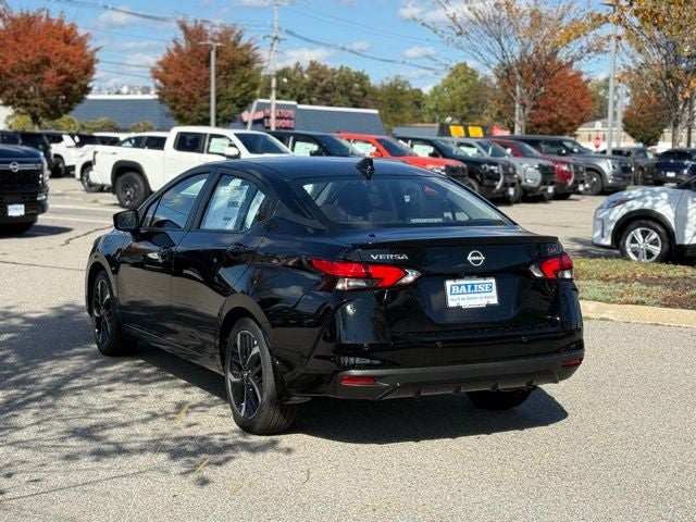 2025 Nissan Versa 1.6 SR