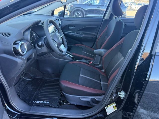 2025 Nissan Versa 1.6 SR