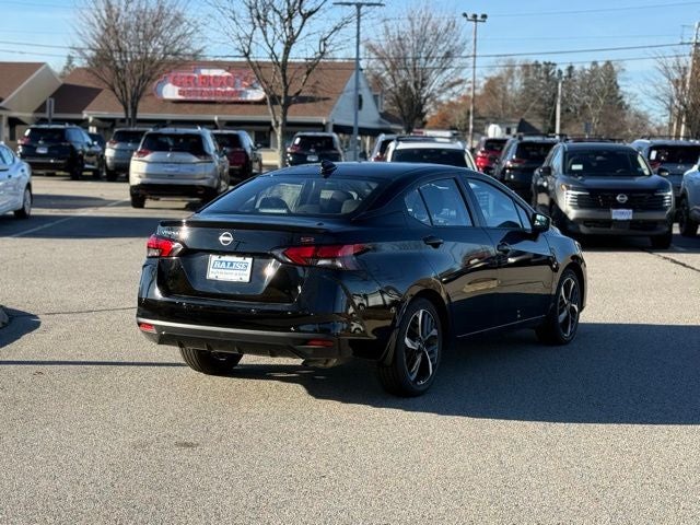 2025 Nissan Versa 1.6 SR