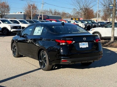 2025 Nissan Versa 1.6 SR