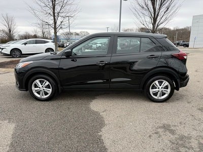 2025 Nissan Kicks Play S