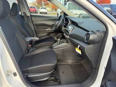 2025 Nissan Kicks Play S