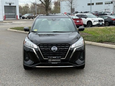 2023 Nissan Kicks SR