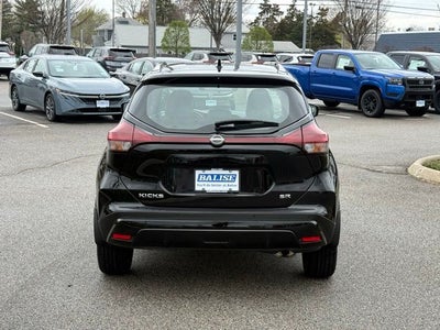 2023 Nissan Kicks SR