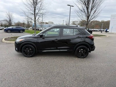 2023 Nissan Kicks SR