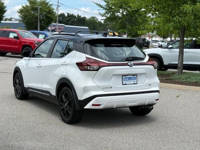 2021 Nissan Kicks SR