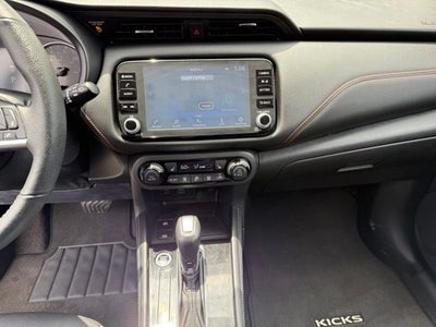 2021 Nissan Kicks SR