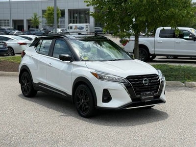 2021 Nissan Kicks SR