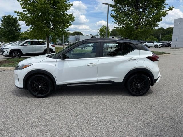 2021 Nissan Kicks SR
