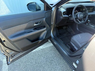 2025 Nissan Kicks SV Prem Pack