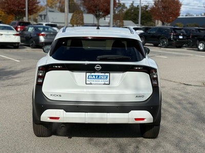 2026 Nissan Kicks SV