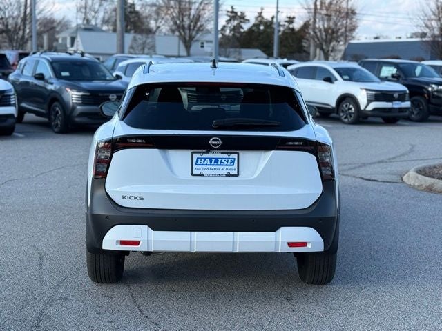 2026 Nissan Kicks SV