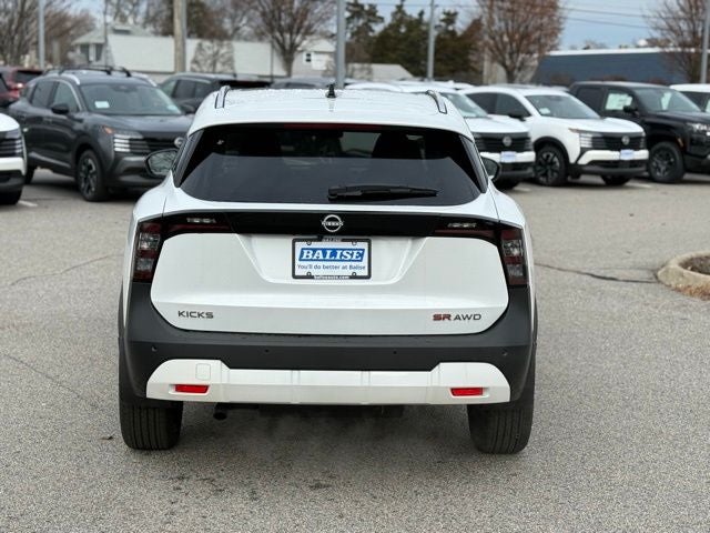 2026 Nissan Kicks SR