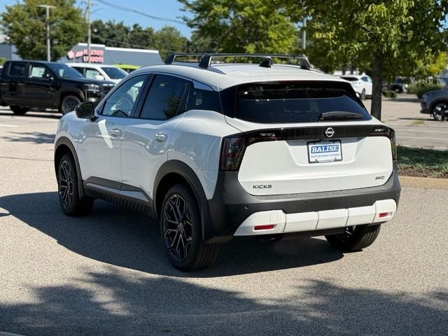 2027 Nissan Kicks SR